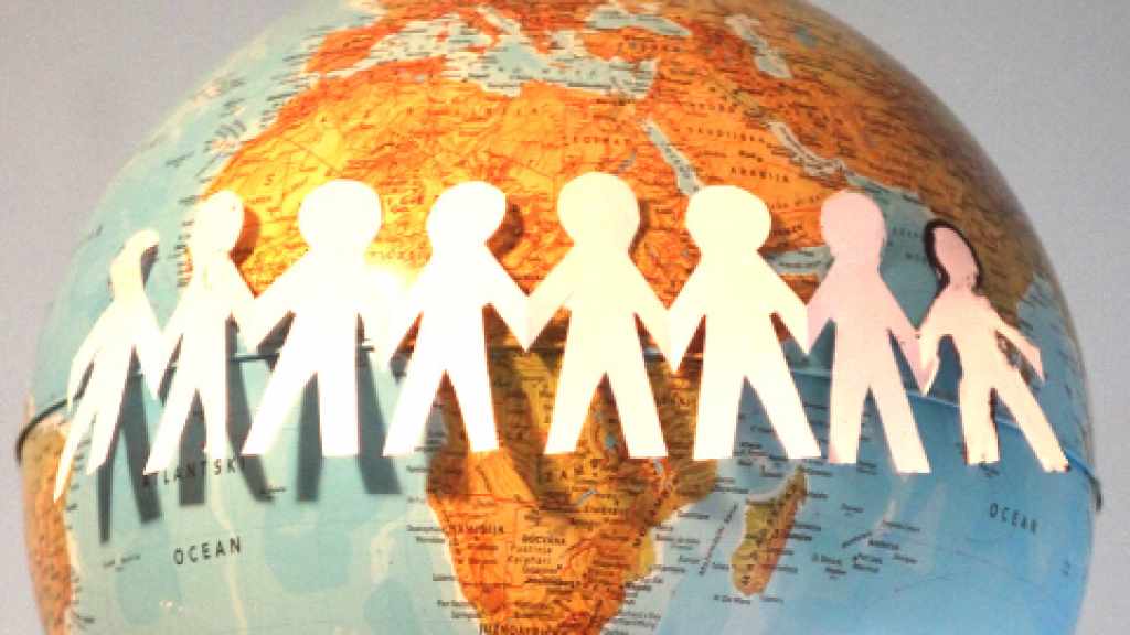 Menschenkette um den Globus